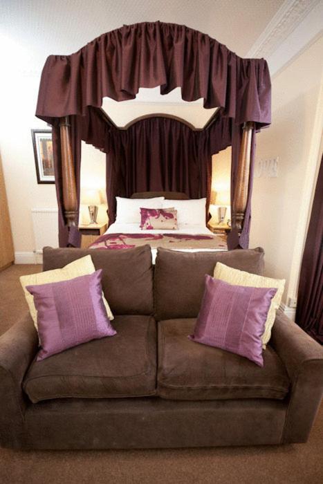 Acer Guest House York Bagian luar foto